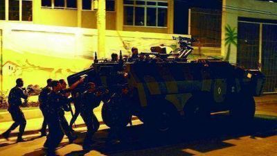 Narcos copan una favela de R�o y la polic�a intenta recuperarla