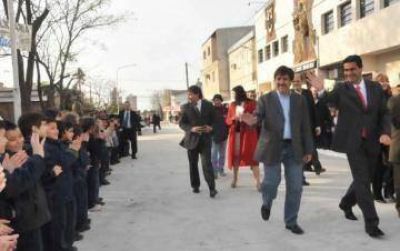 SE HABILIT� EL PAVIMENTO DE LA CALLE MOLINA