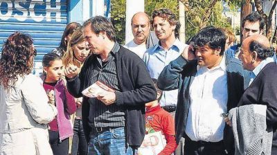 Mestre: Los apoyos se consiguen con gesti�n y equipos t�cnicos