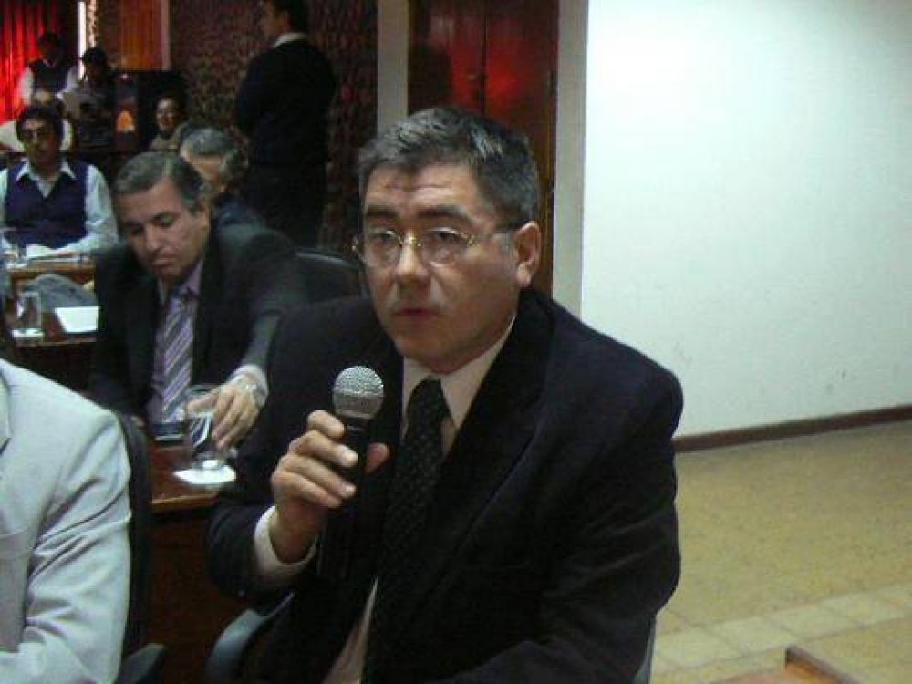 Cruces entre diputados, por c�mara oculta que involucra al ministro Silva