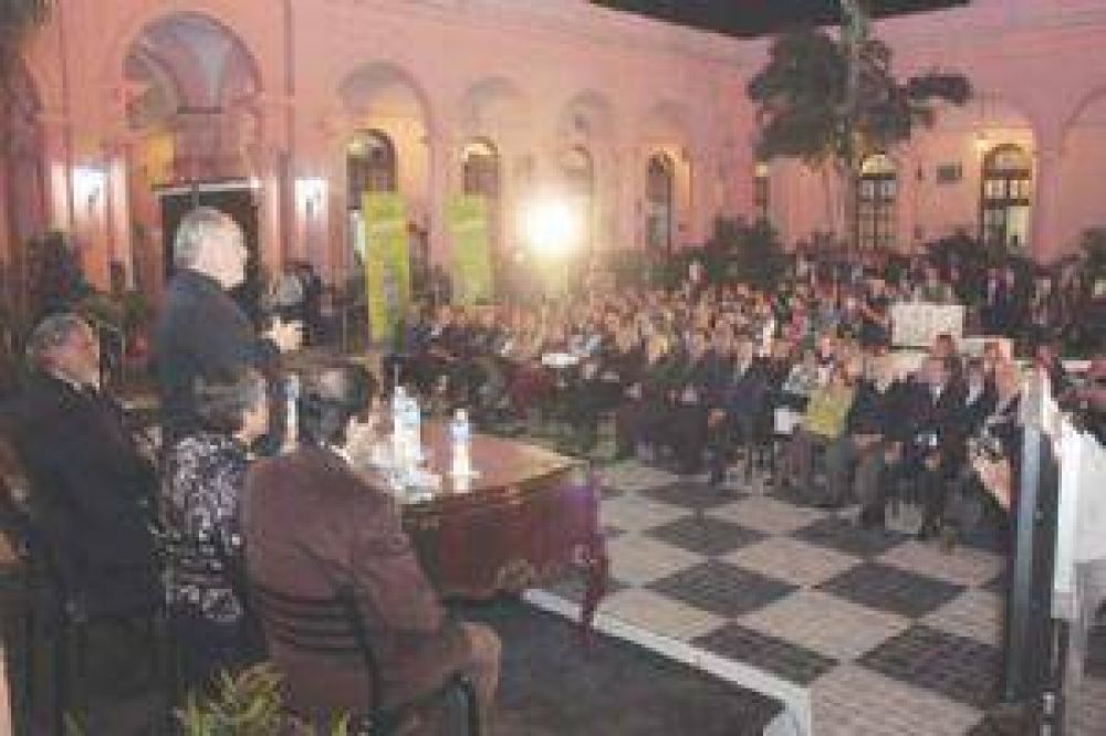 El Gobierno anunciar� hoy el cuarto aumento de sueldo del a�o