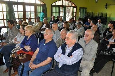 Plus: la Intersindical analiza convocar a un paro para acompa�ar la movilizaci�n