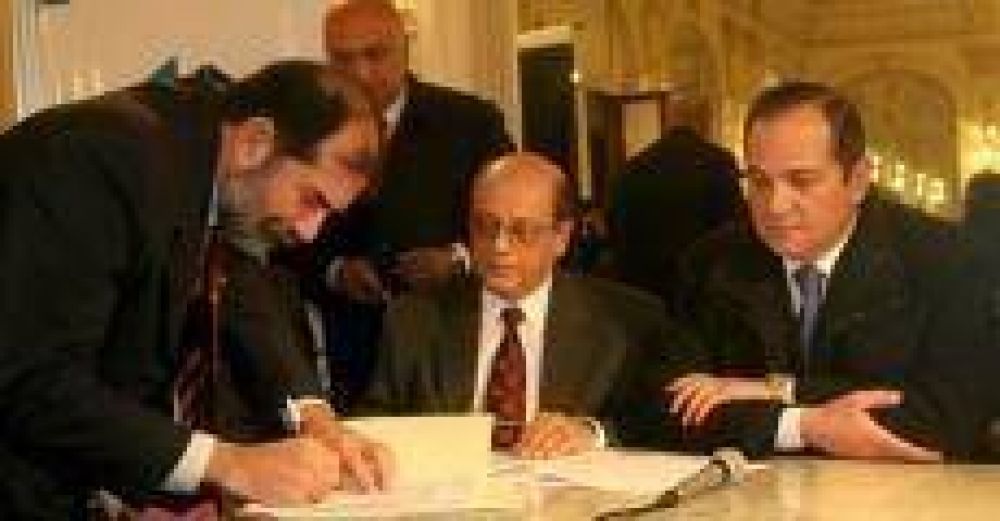En medio del conflicto, Mussi llegar� el s�bado para firmar seis acuerdos con industrias provinciales
