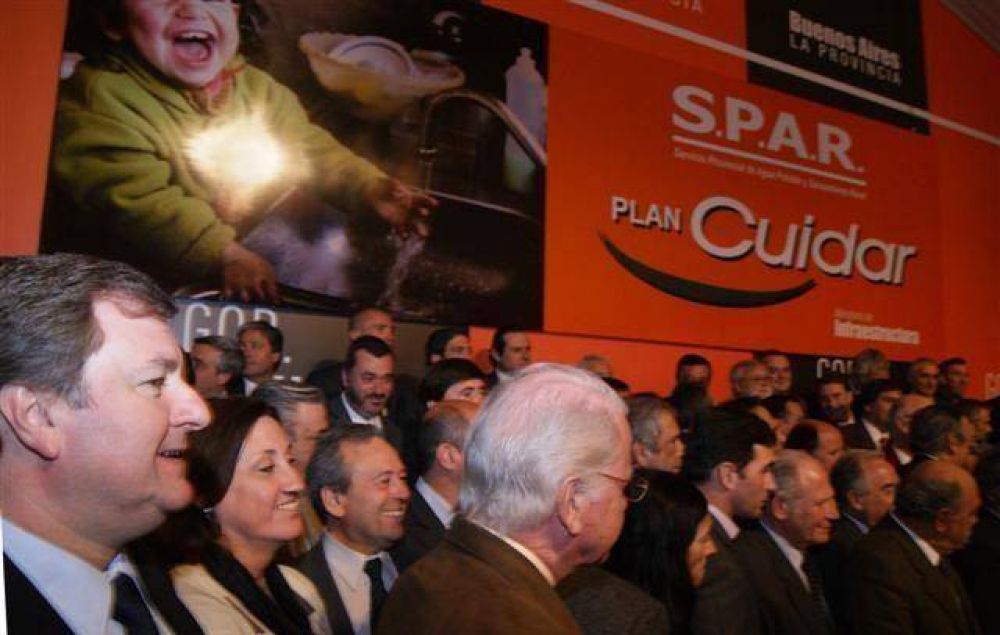 LUJ�N - GRACIELA ROSSO PARTICIPO DE LAS JORNADAS DE OBRA PUBLICA JUNTO AL GOBERNADOR Y OTROS INTENDENTES DE LA PROVINCIA
