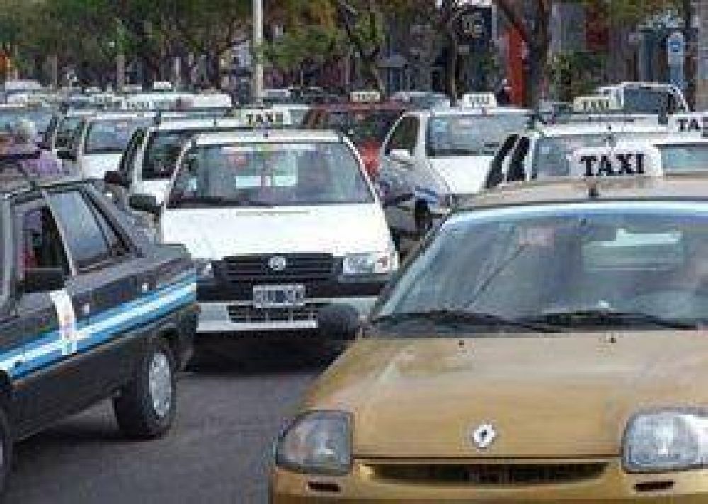 Taxis: contin�an las tratativas por el aumento a la tarifa