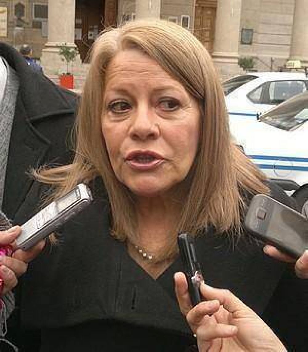 Alicia Lemme anunci� aumento de haberes para el personal de Ser. Ba.