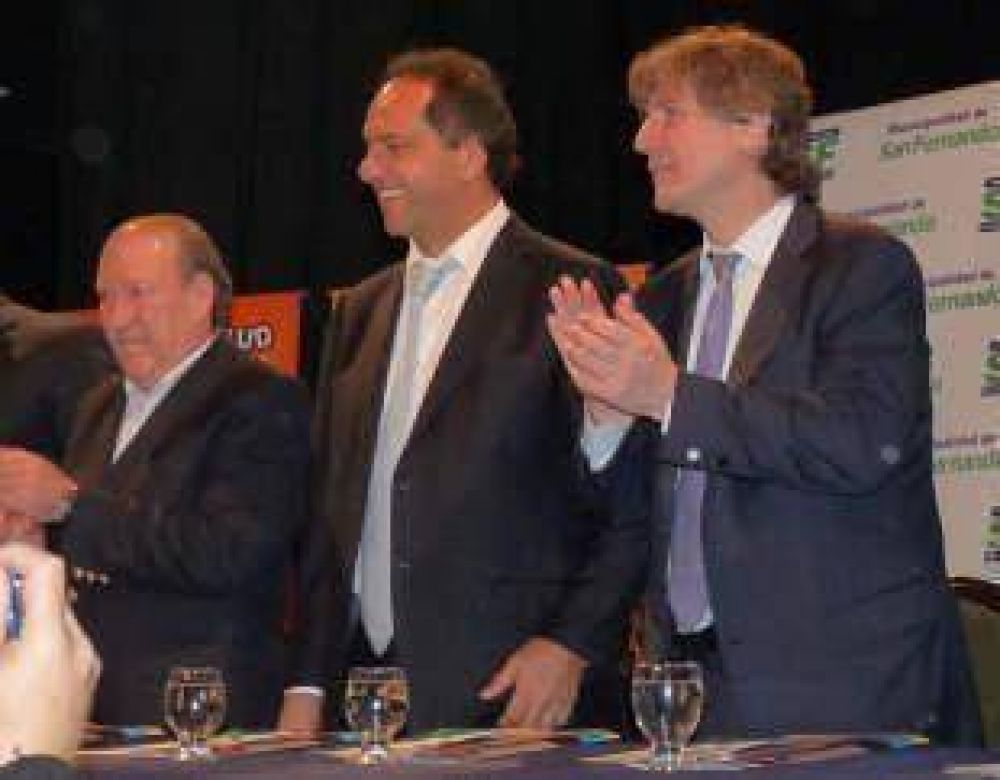 Fuerte respaldo de Scioli y Boudou para Amieiro