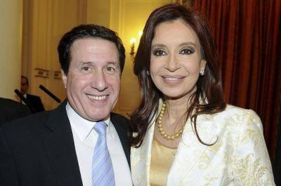 CRISTINA ENTREGARA VIVIENDAS Y NETBOOKS EN LANUS JUNTO A DIAZ PEREZ