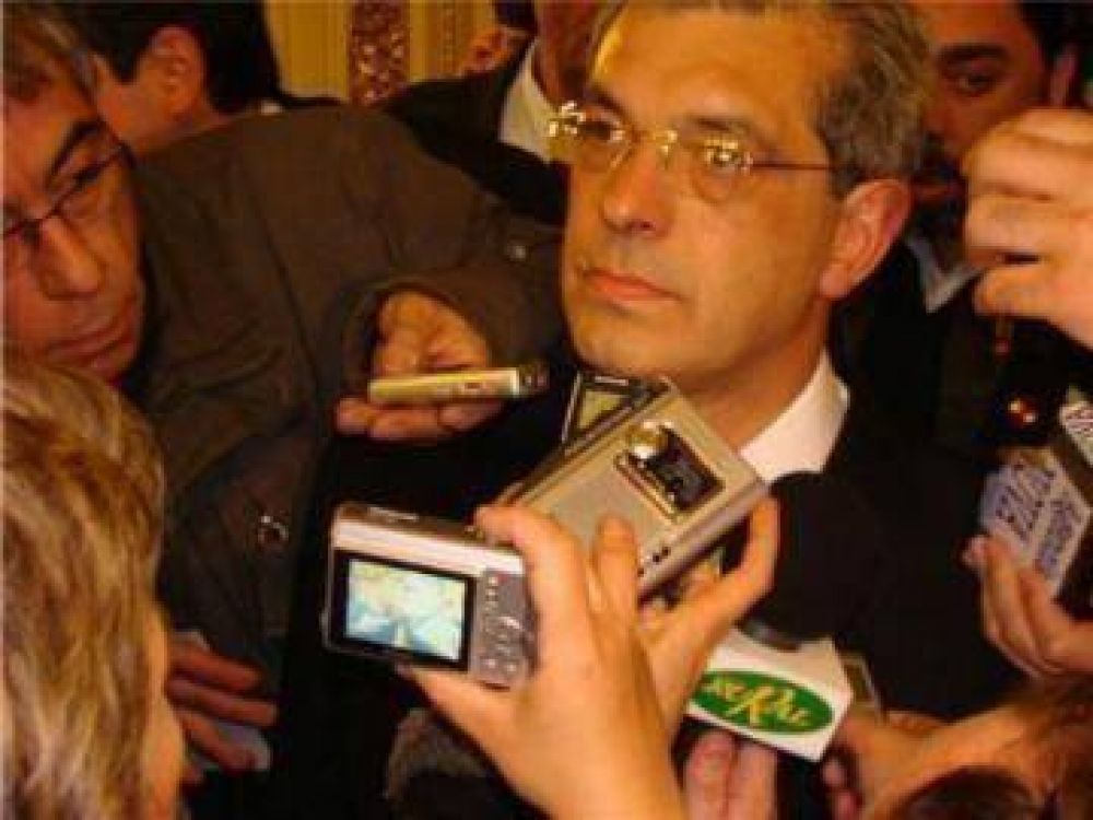 Para Dom�nguez, el acuerdo con China precisa aval legislativo