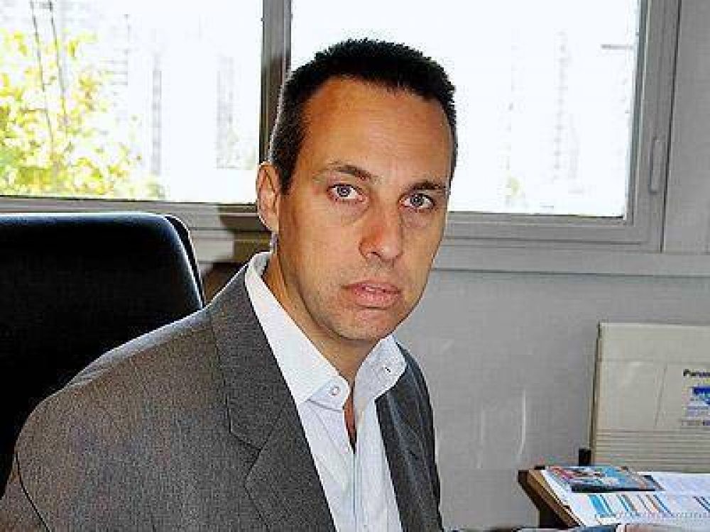 El oficialismo asegura que Insaurralde estar� al frente de su campa�a