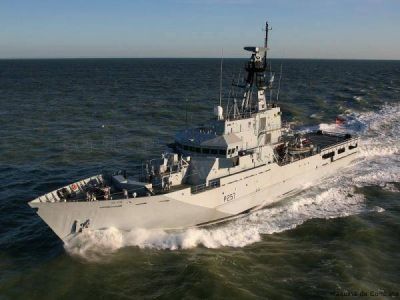 Un buque brit�nico que patrulla las islas Malvinas realiz� ejercicios militares