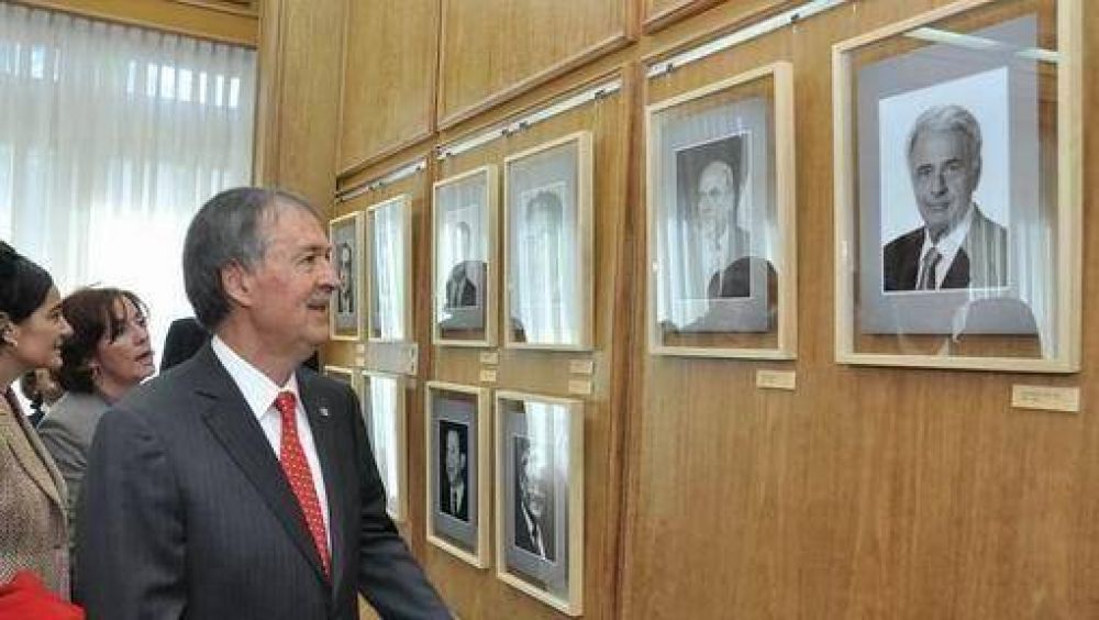 A diez d�as de las elecciones, el PJ agudiza la b�squeda del voto peronista y kirchnerista