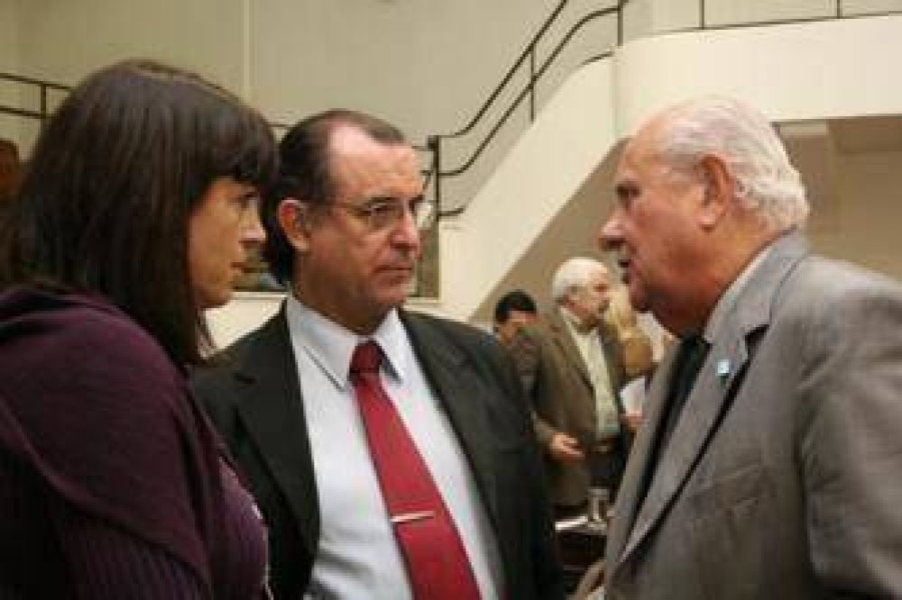 Bielsa abri� la pol�mica en el Concejo 