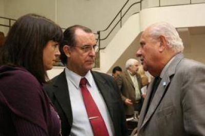 Bielsa abri� la pol�mica en el Concejo 