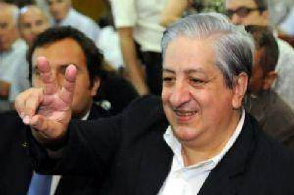 Moyano y Piumato desembarcan para apoyar al PJ local