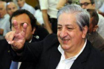 Moyano y Piumato desembarcan para apoyar al PJ local