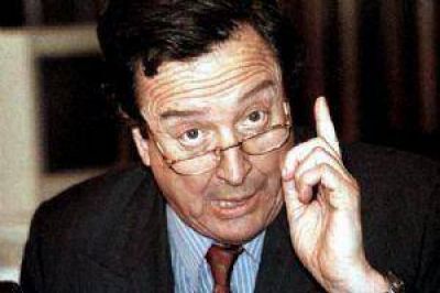 Romano pidi� a Chile que se lo considere un perseguido 
