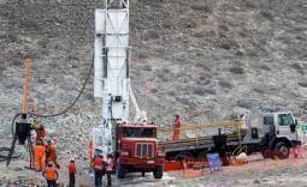 YPF avanza con las exploraciones en territorio riojano en busca de petr�leo