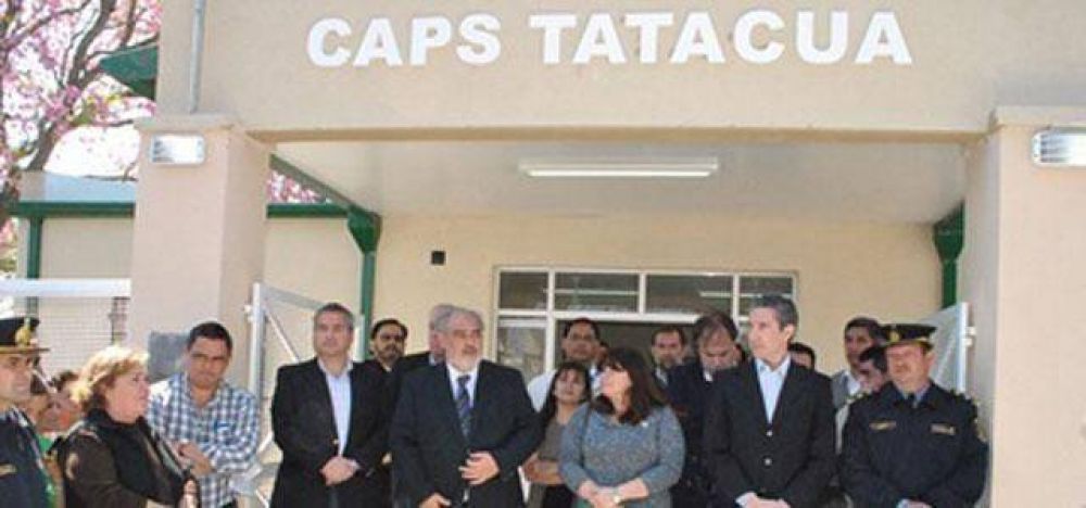 El gobernador inaugur� el moderno C.A.P.S rural de Colonia Tatacu�