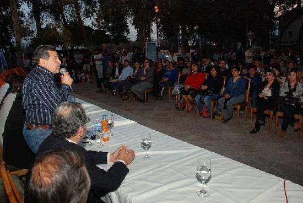 El Gobierno otorgar� un aumento del 50% por hijo menor de edad