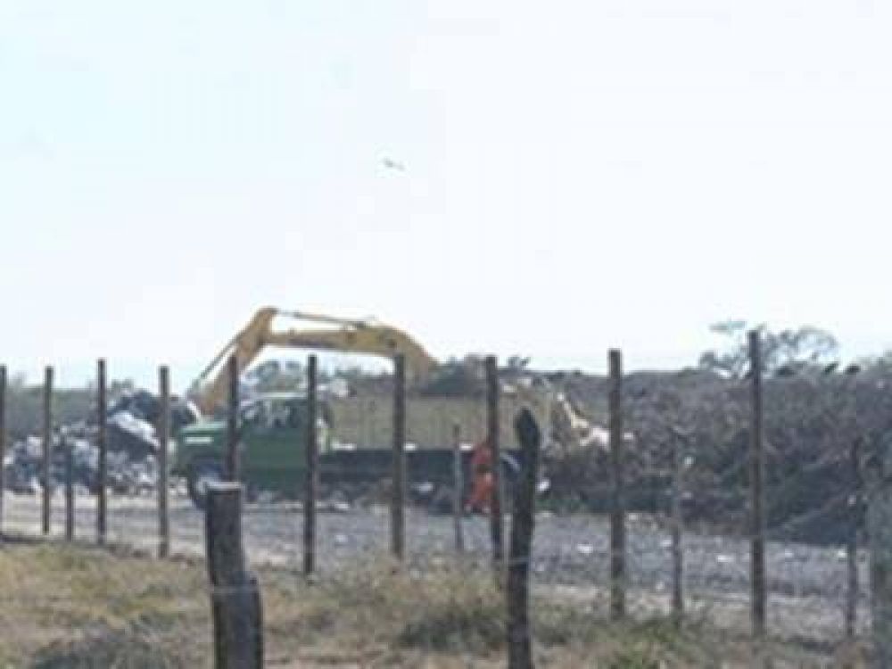 Camau debi� retrotraerse y volver a poner la basura en su lugar