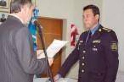 N�stor Siri jur� como jefe de la Polic�a y Luis B�ez como subjefe