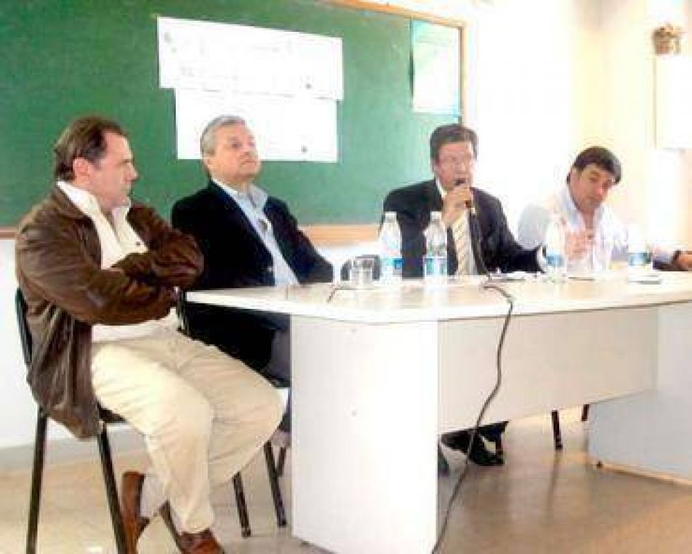 Asfaltar�n las calles que rodean al Hospital Urquiza