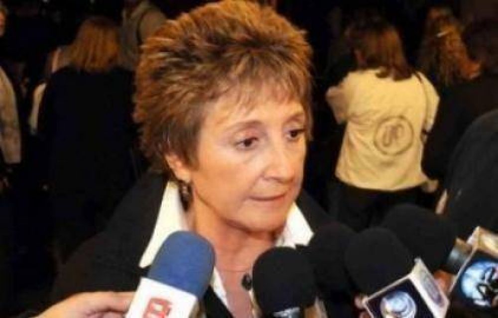 Para Rasino, "jubilarse antes no ha resuelto el problema de los maestros"