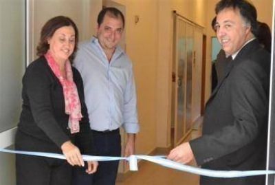 Rosso inaugur� la ampliaci�n de la terapia de adultos 