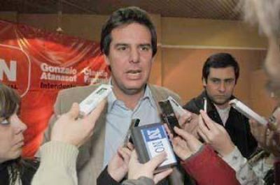 Atanasof: "El sistema de seguridad de la Provincia fracas�"