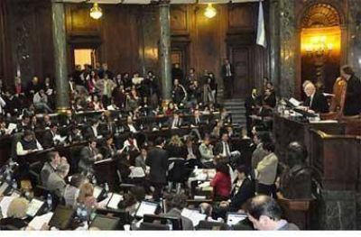 Se fractur� bloque de legisladores porte�os de la Coalici�n C�vica 