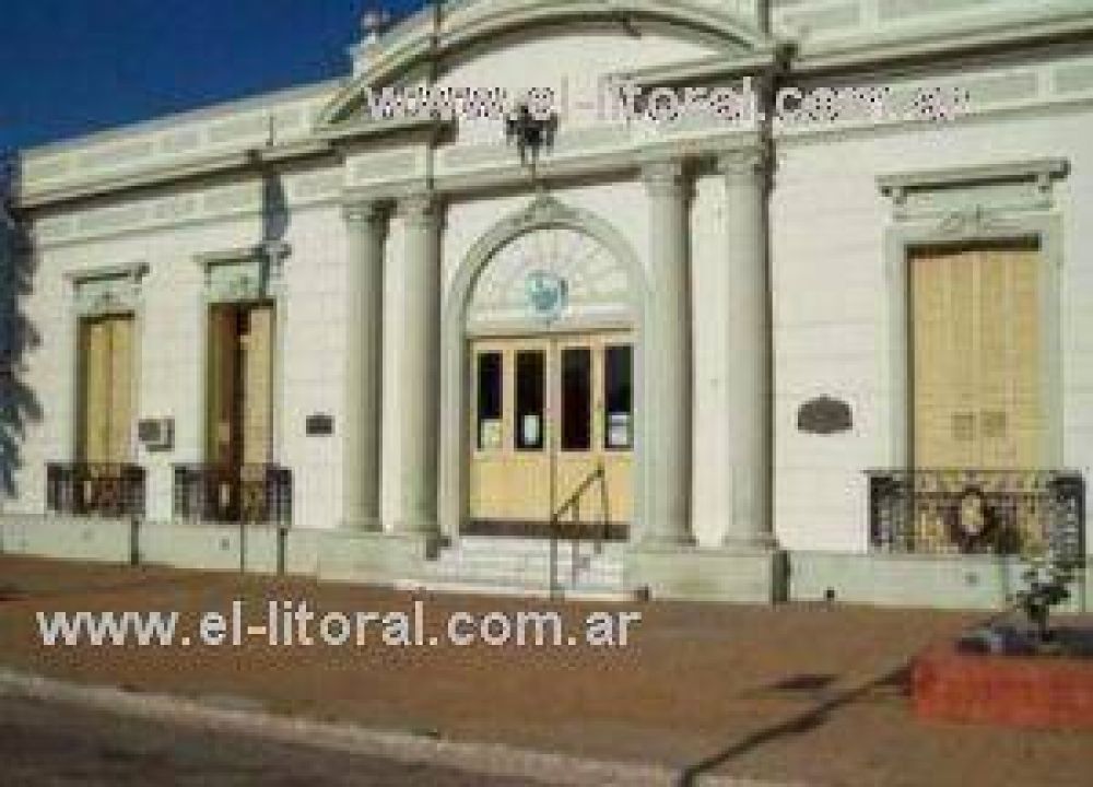 Caseros: piden que se publique el sueldo de los funcionarios
