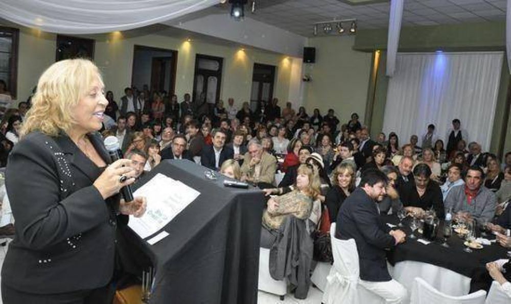 Lanzamiento de la Plataforma y Plan de Gobierno 2011-2015 de la candidata Stella Maris Giroldi