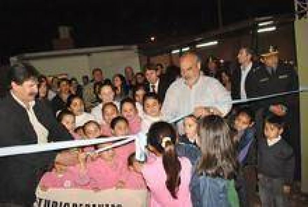 Ratifican una inversi�n de 8 millones de pesos en obras para Felipe Yofre