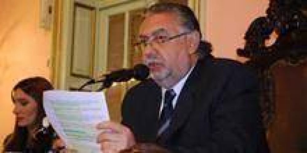 Cassani: "El 18 no tendr� nada que ver la Naci�n"