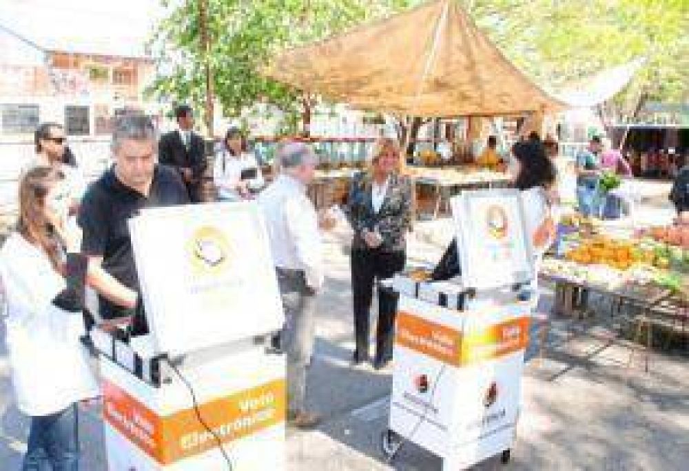 Ayala convoc� a los dem�s candidatos para acordar la aplicaci�n del sistema