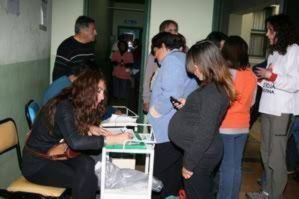 M�s de 170 mujeres fueron al control ginecol�gico