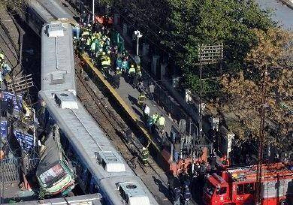 Tragedia en las v�as: 11 muertos y m�s de 200 heridos hasta el momento