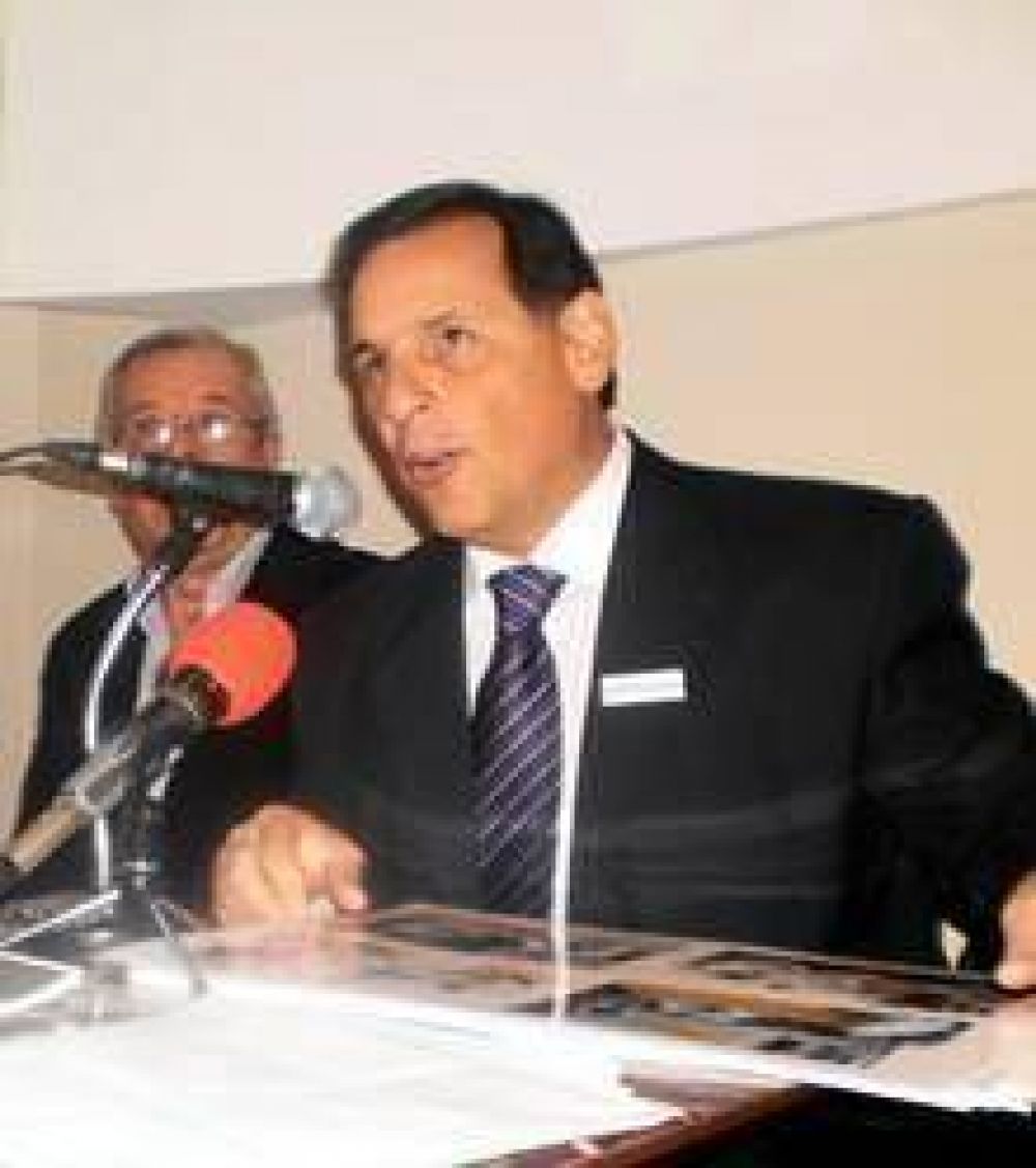 �Es mentira que la provincia sea discriminada en la construcci�n de viviendas� 