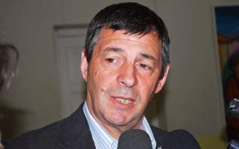 Los jefes comunales �dasnevistas� insisten en profundizar el Modelo