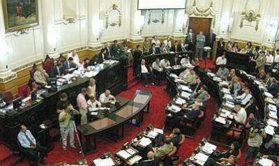 Danza de nombres por cargos legislativos