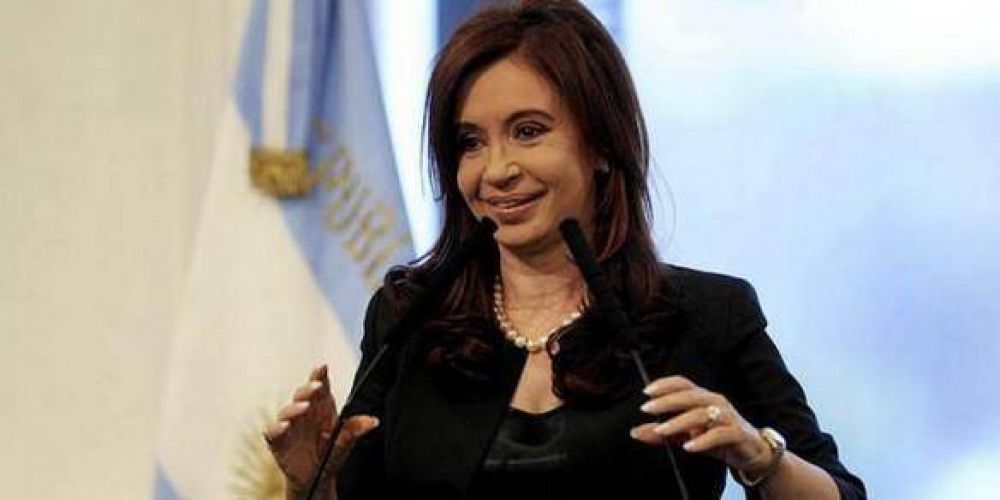 Cristina confirm� en Par�s que el Dakar pasar� por Mendoza