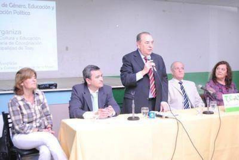 Jorge, en un encuentro de G�nero