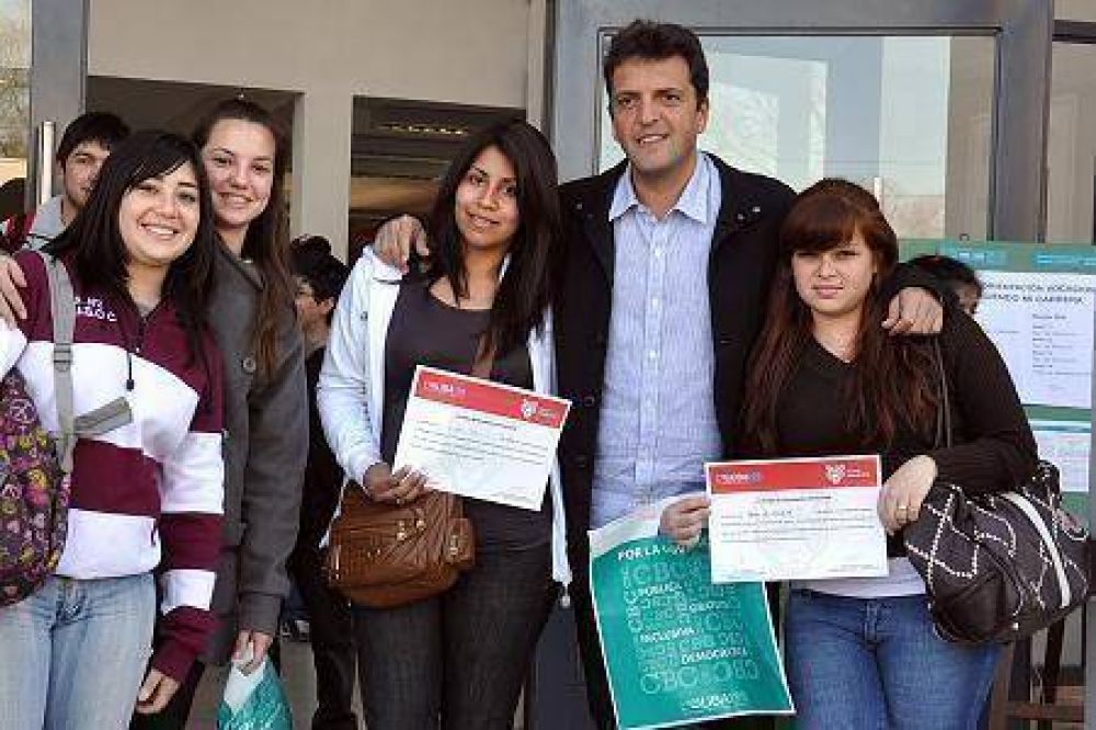 Tigre capacit� a 8000 j�venes para que definan su carrera en la UBA
