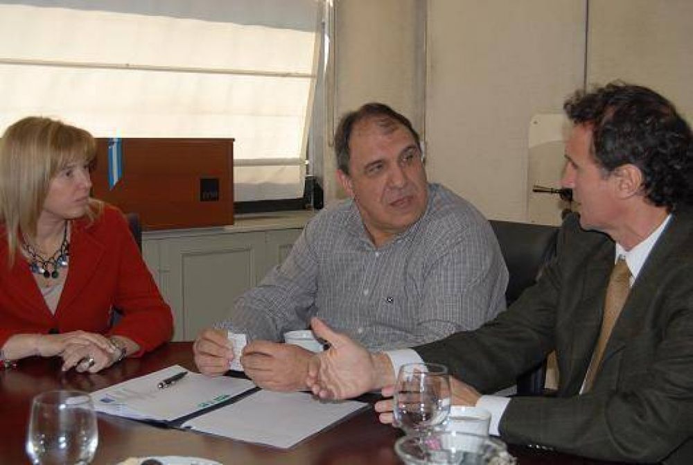 Gabriel Katopodis se reuni� con Carlos Ben y �lvarez Rodr�guez