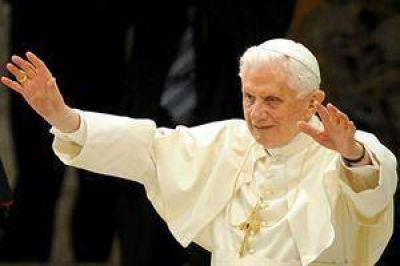 El Papa lament� el accidente ferroviario de Flores