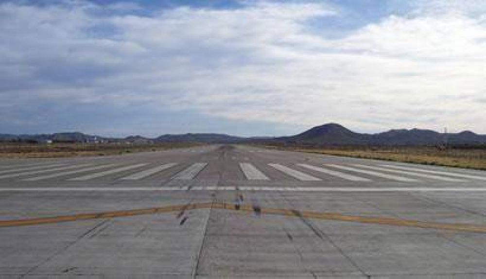Vuelos a Comodoro: Presentaron un amparo judicial contra Aerolineas