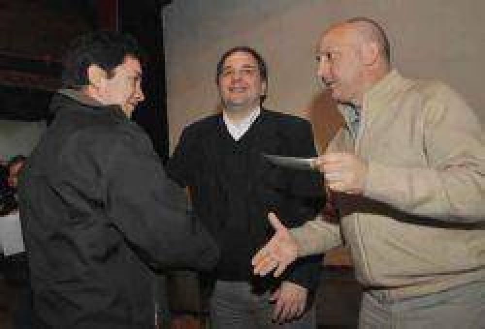 CREAR Bariloche entreg� cr�ditos a microemprendedores