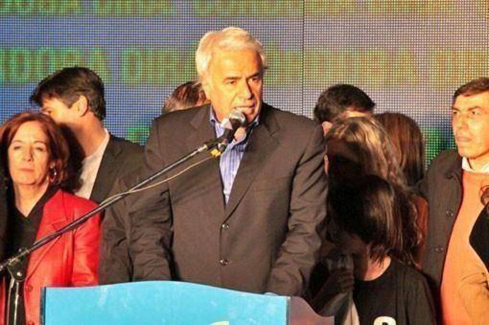 De la Sota sumar�a varios intendentes en cargos menores de su futuro Gabinete