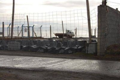 El Municipio reanud� las obras del Muro de Defensa Costera